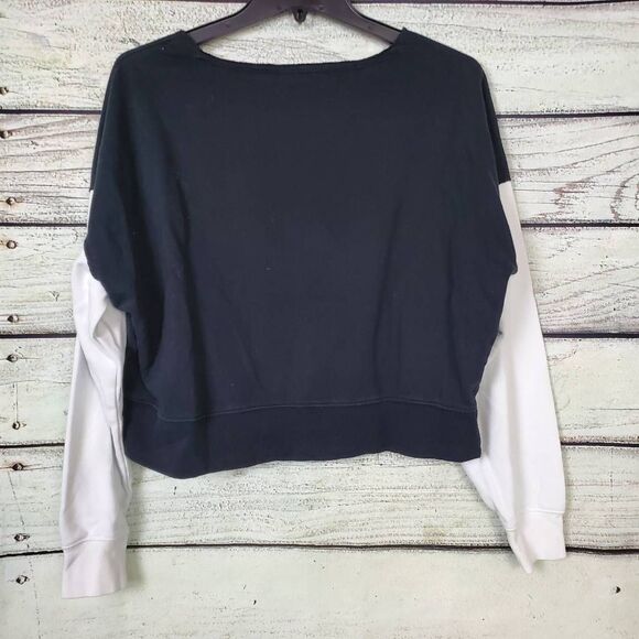 Champion Women’s Cropped Sweatshirt Size S Black White Colorblock Logo Pullover - Picture 4 of 6